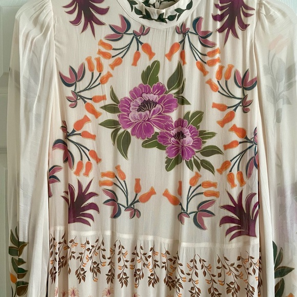 ♥️ FARM Rio Cream Winter Garden Ruffle Maxi Dress - Picture 10 of 11